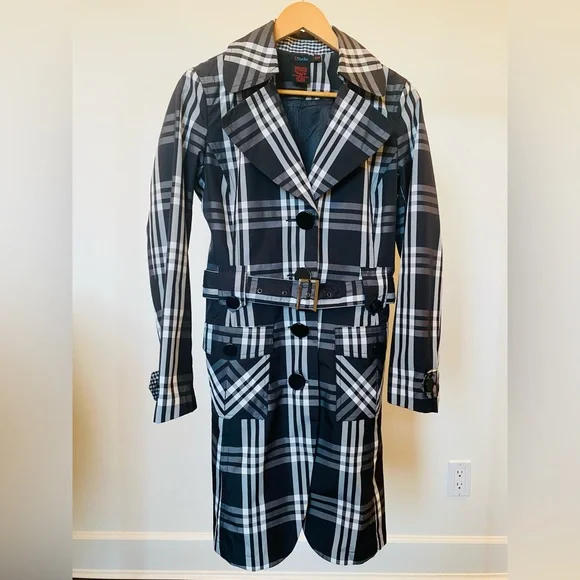 Spring Trench Coat - Picture 2 of 7